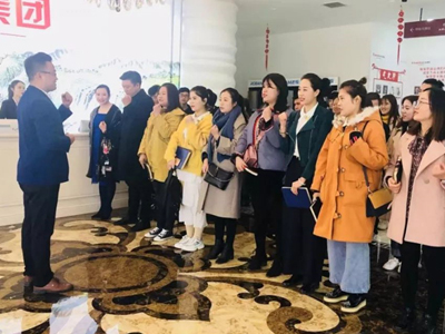 熱烈歡迎丨昌禾商學(xué)院，柔然彩虹隊光臨寧夏昌禾裝飾參觀學(xué)習(xí)！